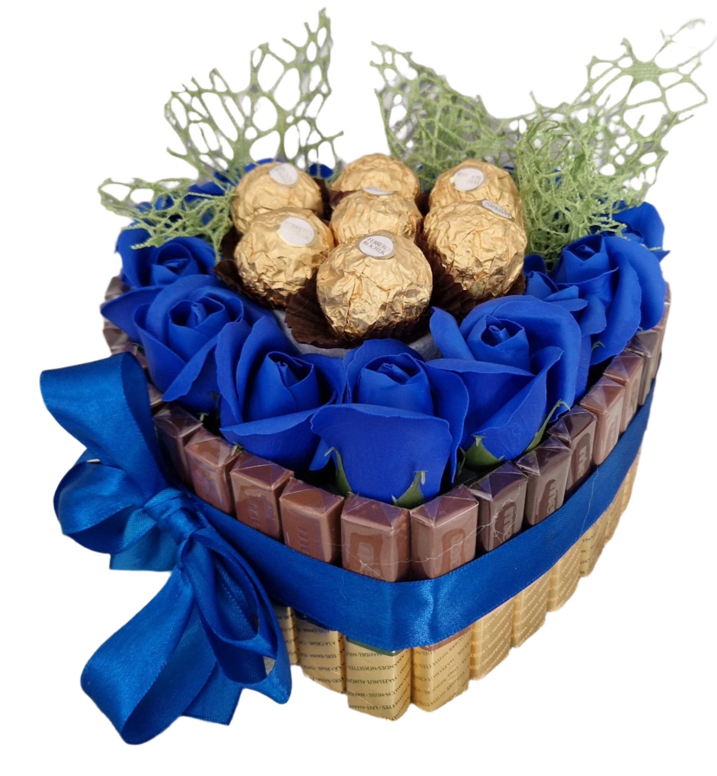 Chocolate Heart Gift Merci, Ferrero Rocher sweeters and roses large size -22x20cm