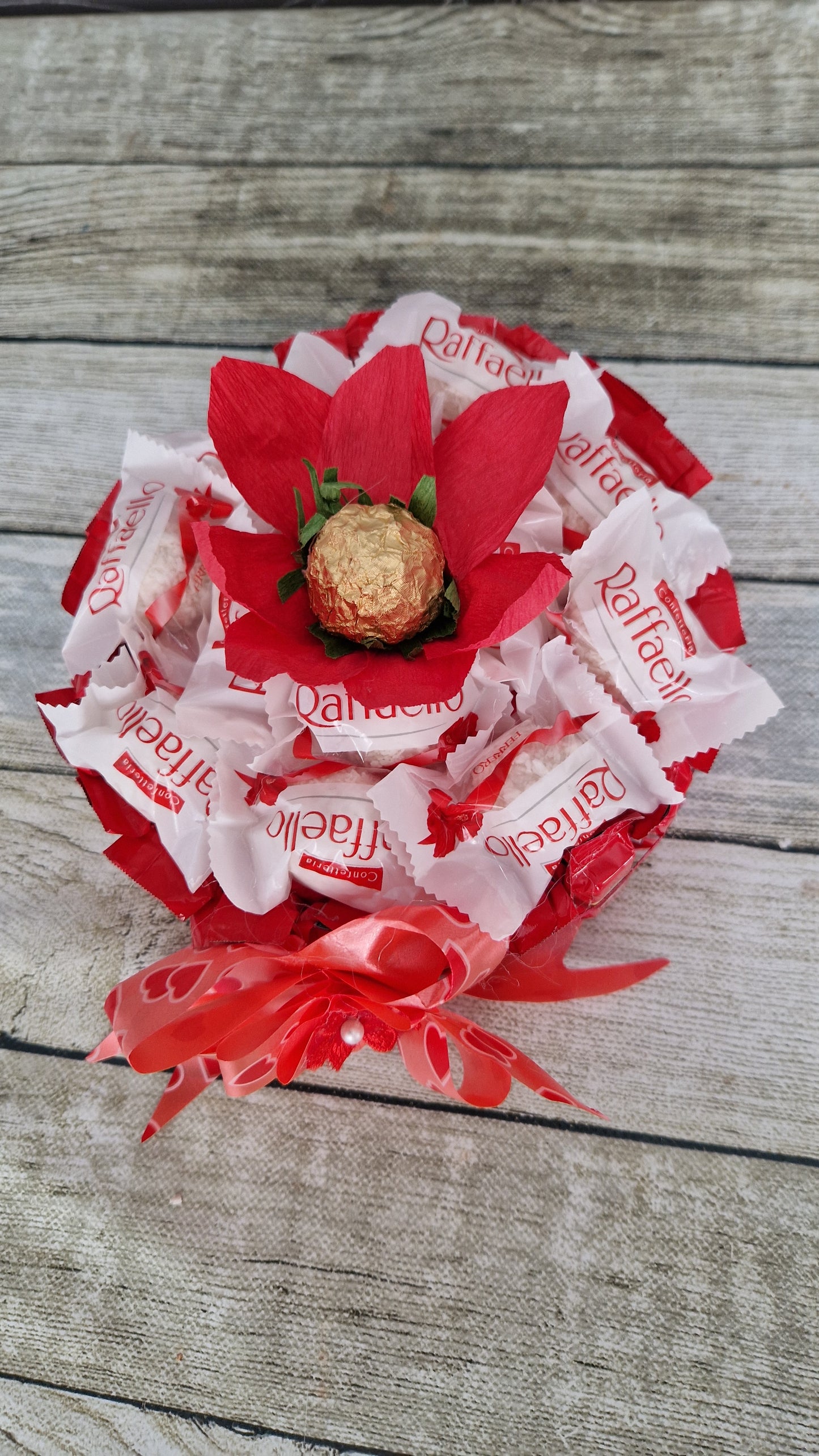 Chocolate Gift KitKat and Rafaello midium size 19cm