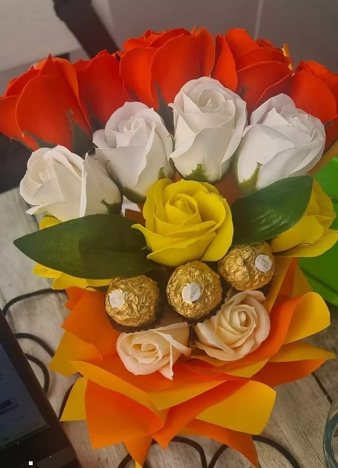 Beautiful Soap Flower Bouquet in a Mug β Perfect Gift for Birthdays or Mother's