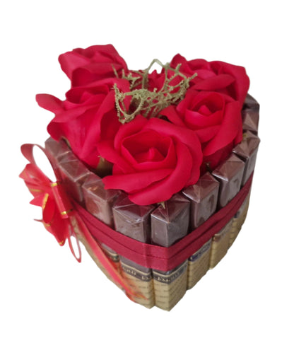 Chocolate mini  heart Gift  Merci chocolate and bath RED roses small size 12x10 cm