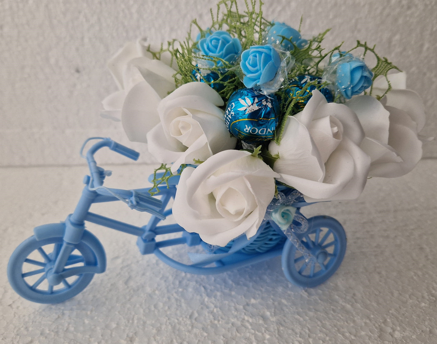 Sweet surprise bike perfect for any occasion blue LINDOR